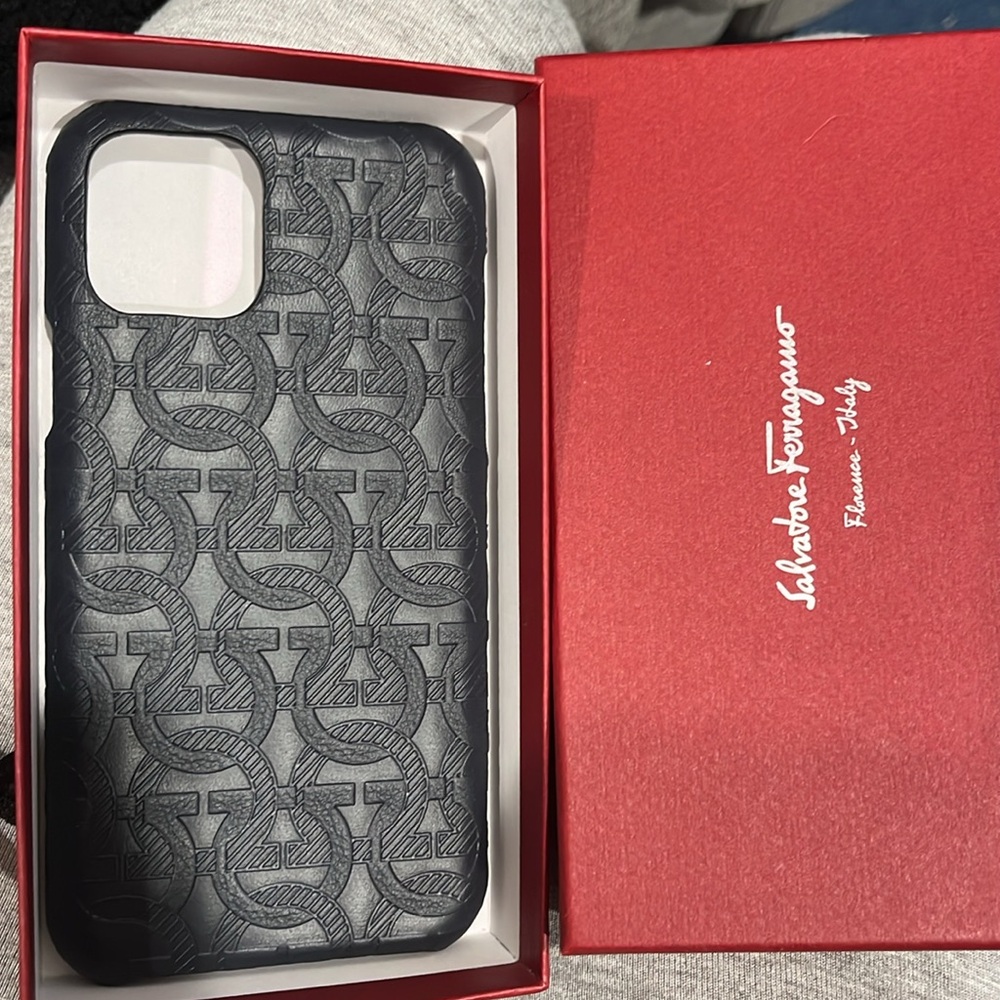 Salvatore Ferragamo iPhon 11 pro  case cover